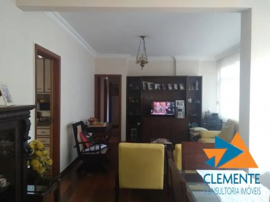 Apartamento com 3 quartos à venda, 100m2 em Santo Antônio, Belo Horizonte - MG - imagem 8 Foto 8 de Apartamento com 3 quartos à venda, 100m2 em Santo Antônio, Belo Horizonte - MG