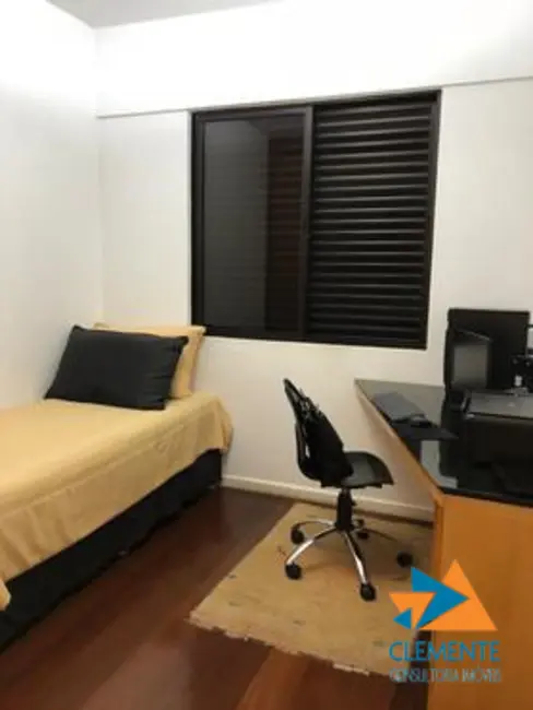 Apartamento com 4 quartos à venda, 134m2 em Lourdes, Belo Horizonte - MG - imagem 9 Foto 9 de Apartamento com 4 quartos à venda, 134m2 em Lourdes, Belo Horizonte - MG