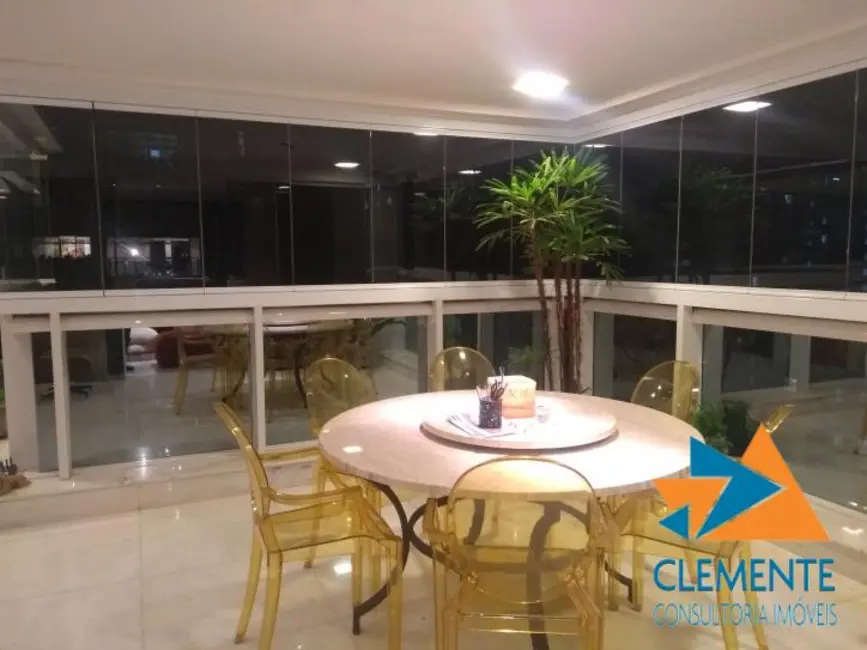 Apartamento com 4 quartos à venda, 252m2 em Funcionários, Belo Horizonte - MG - imagem 8 Foto 8 de Apartamento com 4 quartos à venda, 252m2 em Funcionários, Belo Horizonte - MG