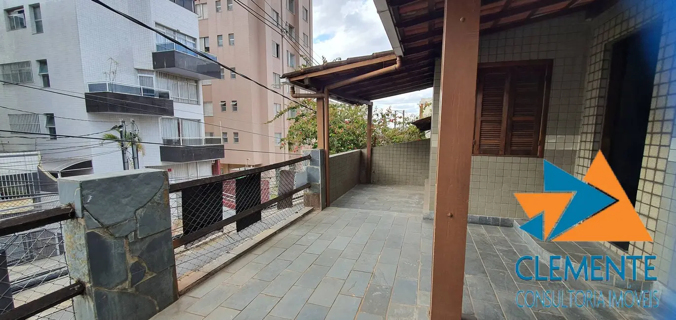 Casa com 4 quartos à venda, 209m2 em Alto Barroca, Belo Horizonte - MG - imagem 4 Foto 4 de Casa com 4 quartos à venda, 209m2 em Alto Barroca, Belo Horizonte - MG