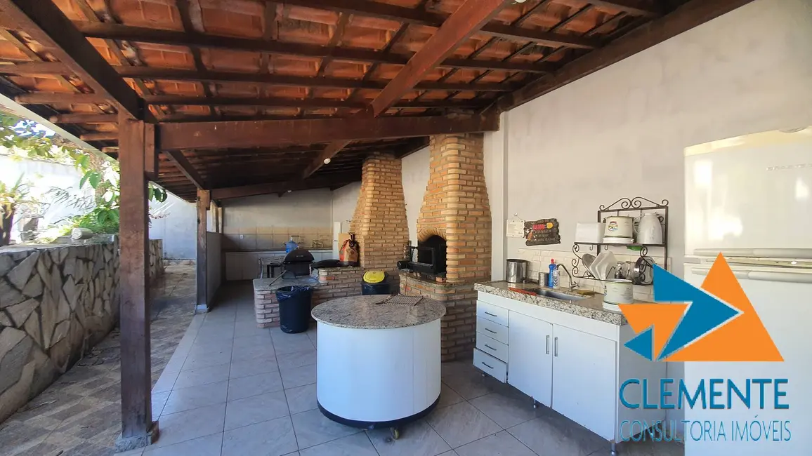 Foto 4 de Casa com 6 quartos à venda, 300m2 em Jaboticatubas - MG