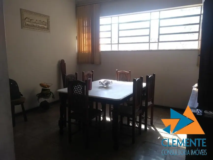 Casa com 5 quartos à venda, 220m2 em Barroca, Belo Horizonte - MG - imagem 8 Foto 8 de Casa com 5 quartos à venda, 220m2 em Barroca, Belo Horizonte - MG