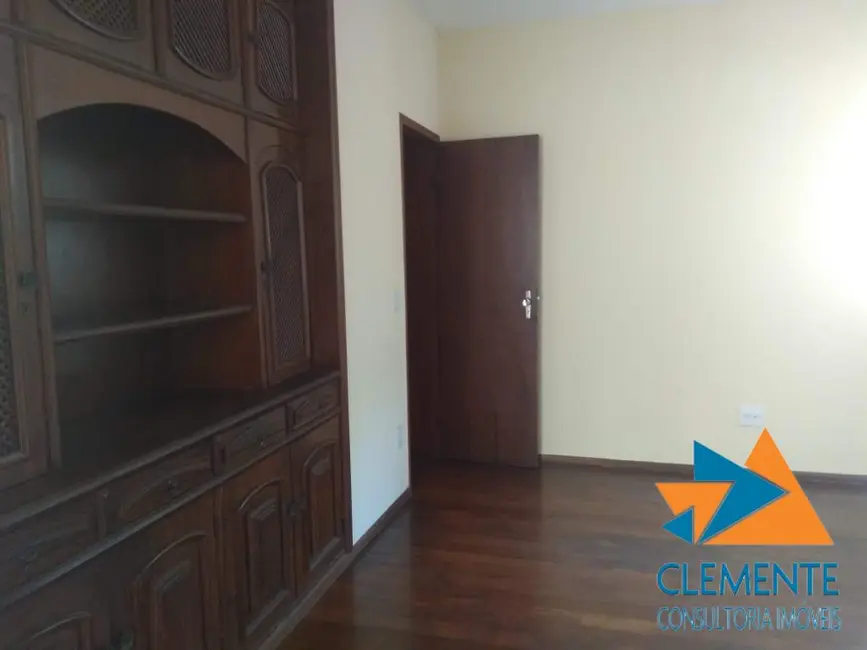 Apartamento com 4 quartos à venda, 136m2 em Santo Antônio, Belo Horizonte - MG - imagem 5 Foto 5 de Apartamento com 4 quartos à venda, 136m2 em Santo Antônio, Belo Horizonte - MG