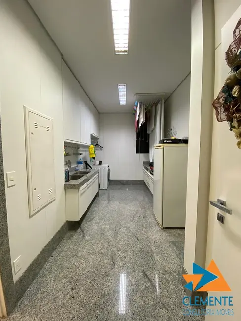 Apartamento com 4 quartos à venda, 345m2 em Lourdes, Belo Horizonte - MG - imagem 8 Foto 8 de Apartamento com 4 quartos à venda, 345m2 em Lourdes, Belo Horizonte - MG