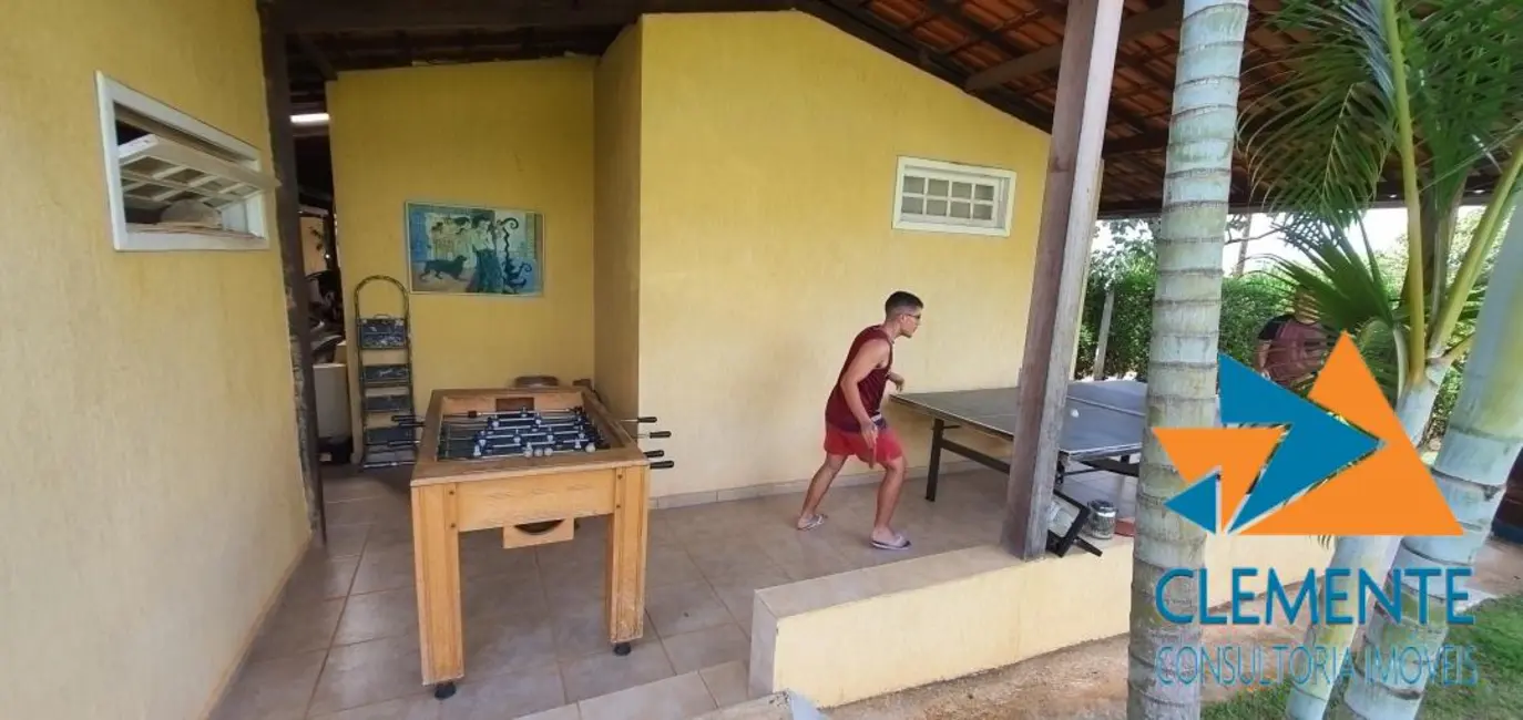Foto 2 de Casa de Condomínio com 4 quartos à venda, 230m2 em Jaboticatubas - MG