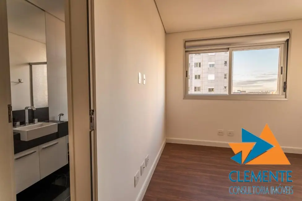 Apartamento com 4 quartos à venda, 208m2 em Santo Agostinho, Belo Horizonte - MG - imagem 8 Foto 8 de Apartamento com 4 quartos à venda, 208m2 em Santo Agostinho, Belo Horizonte - MG