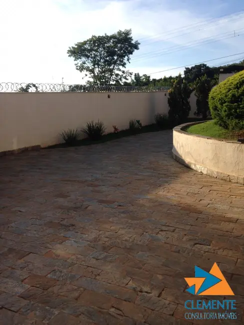 Casa com 6 quartos à venda, 300m2 em Centro, Lagoa Santa - MG - imagem 6 Foto 6 de Casa com 6 quartos à venda, 300m2 em Centro, Lagoa Santa - MG