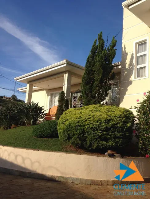 Casa com 6 quartos à venda, 300m2 em Centro, Lagoa Santa - MG - imagem 4 Foto 4 de Casa com 6 quartos à venda, 300m2 em Centro, Lagoa Santa - MG