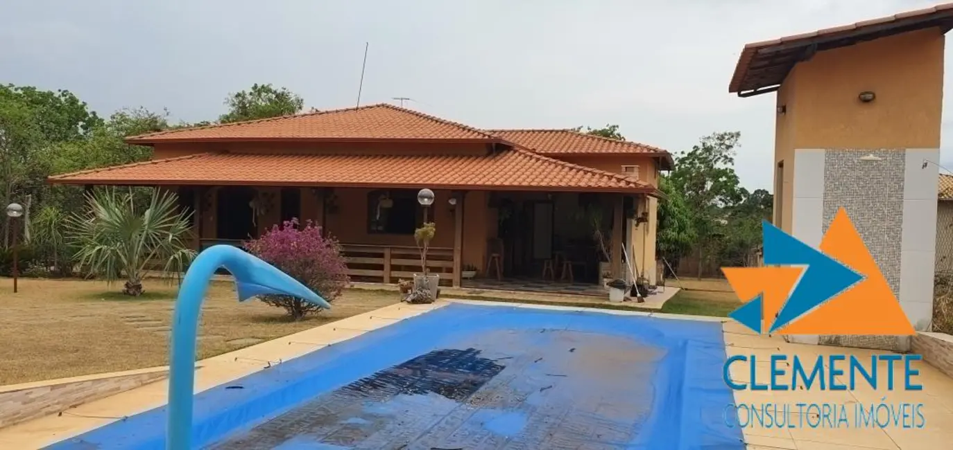 Foto 1 de Casa de Condomínio com 4 quartos à venda, 300m2 em Jaboticatubas - MG
