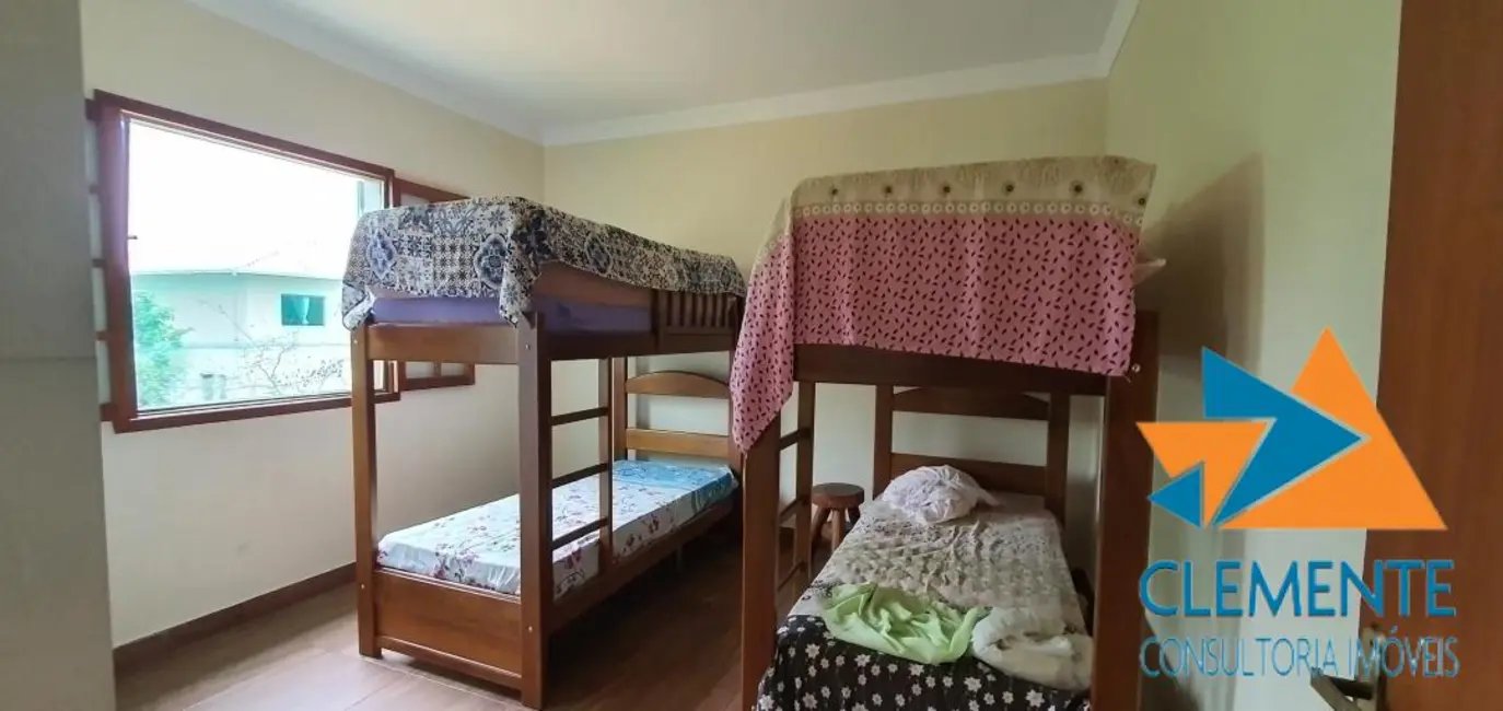 Foto 9 de Casa de Condomínio com 4 quartos à venda, 300m2 em Jaboticatubas - MG