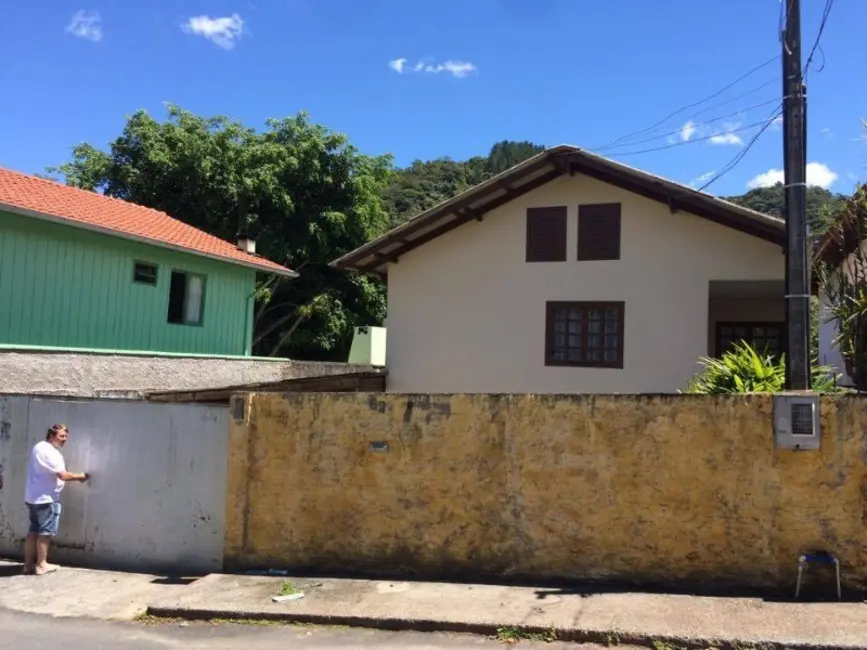 Foto 1 de Casa com 2 quartos à venda, 85m2 em Guarani, Brusque - SC