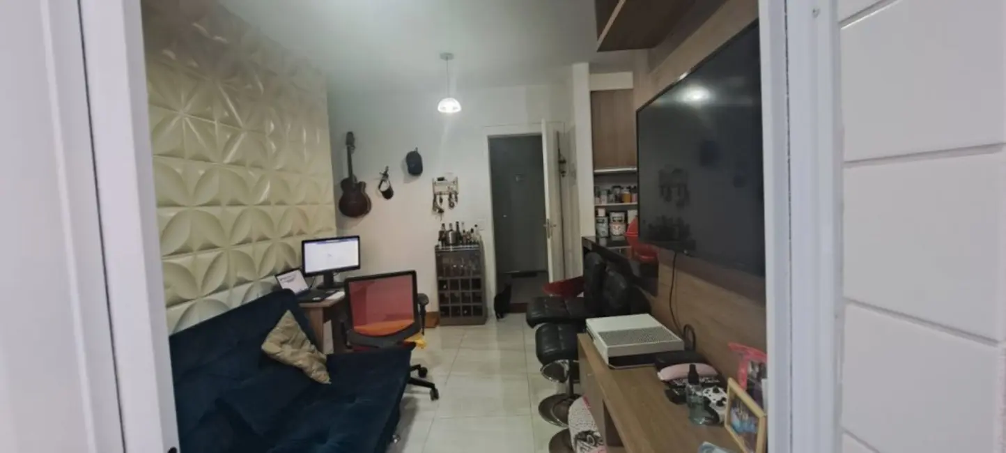 Apartamento com 2 quartos à venda, 48m2 em Ocian, Praia Grande - SP - imagem 6 Foto 6 de Apartamento com 2 quartos à venda, 48m2 em Ocian, Praia Grande - SP