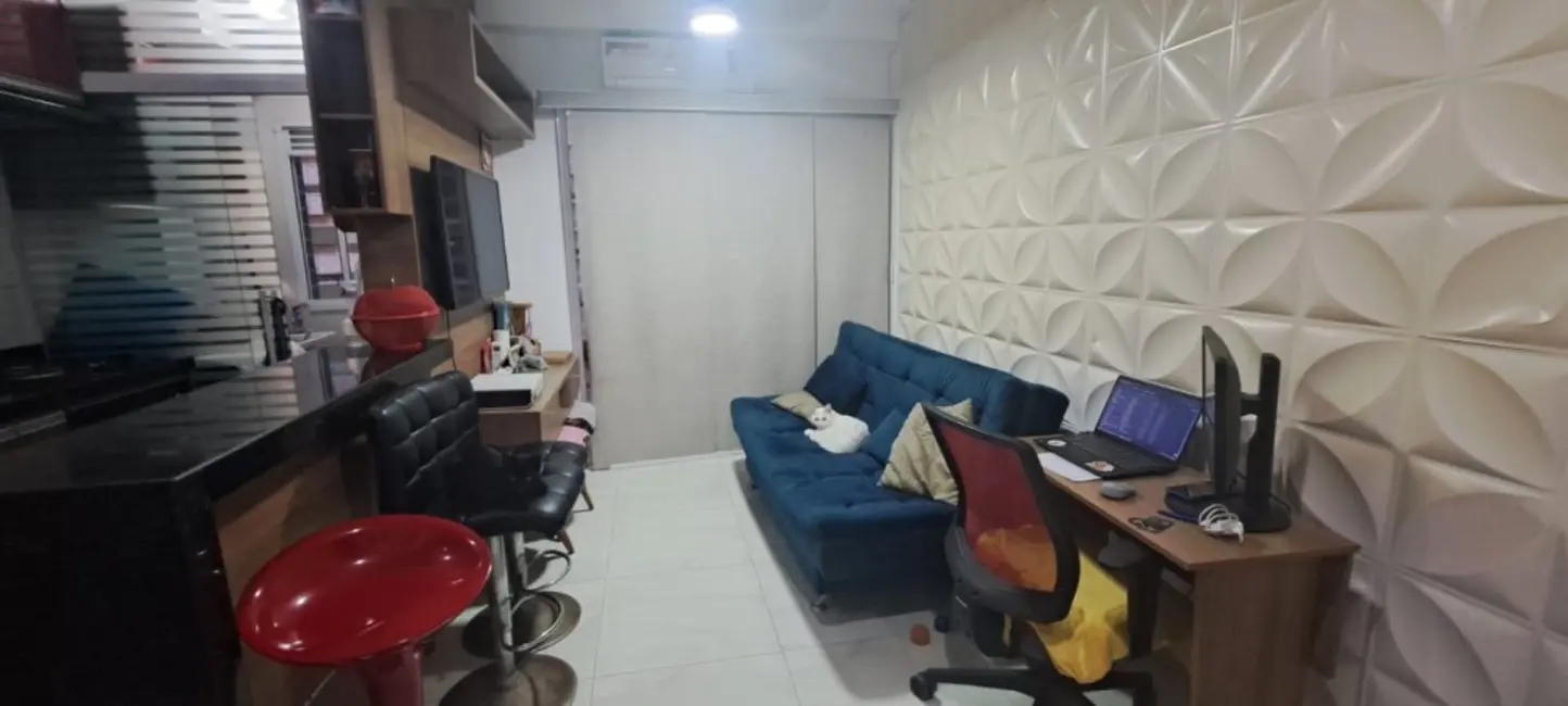 Apartamento com 2 quartos à venda, 48m2 em Ocian, Praia Grande - SP - imagem 3 Foto 3 de Apartamento com 2 quartos à venda, 48m2 em Ocian, Praia Grande - SP