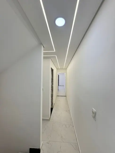 Casa com 4 quartos à venda, 45m2 em Guilhermina, Praia Grande - SP - imagem 6 Foto 6 de Casa com 4 quartos à venda, 45m2 em Guilhermina, Praia Grande - SP