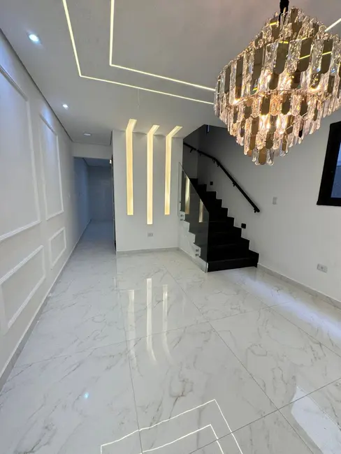 Foto 1 de Casa com 4 quartos à venda, 45m2 em Guilhermina, Praia Grande - SP