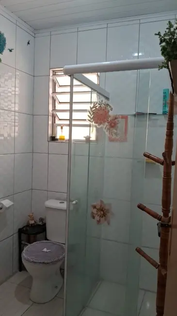 Casa com 2 quartos à venda, 139m2 em Caiçara, Praia Grande - SP - imagem 8 Foto 8 de Casa com 2 quartos à venda, 139m2 em Caiçara, Praia Grande - SP