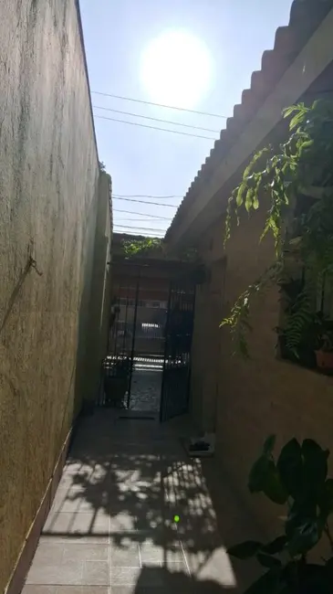 Casa com 2 quartos à venda, 139m2 em Caiçara, Praia Grande - SP - imagem 2 Foto 2 de Casa com 2 quartos à venda, 139m2 em Caiçara, Praia Grande - SP