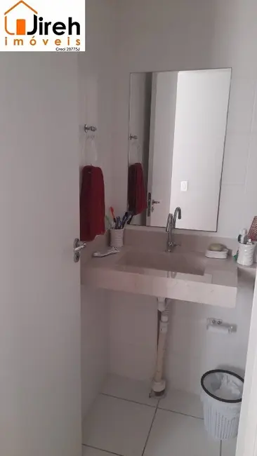 Foto 2 de Apartamento com 3 quartos à venda, 57m2 em Parque São Vicente, Maua - SP