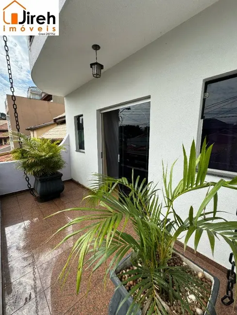 Foto 1 de Casa com 3 quartos à venda, 235m2 em Jardim Pedroso, Maua - SP