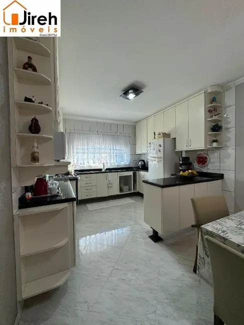 Foto 4 de Casa com 2 quartos à venda, 150m2 em Maua - SP
