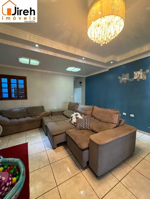 Foto 3 de Casa com 3 quartos à venda, 130m2 em Jardim Guapituba, Maua - SP