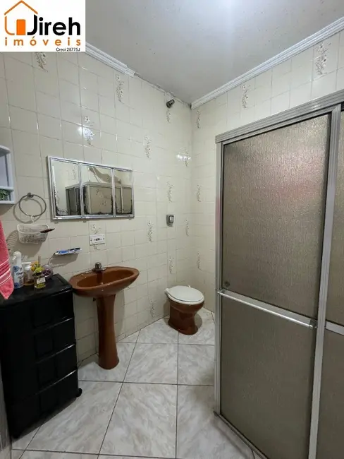 Casa com 2 quartos à venda, 159m2 em Jardim Guapituba, Maua - SP - imagem 4 Foto 4 de Casa com 2 quartos à venda, 159m2 em Jardim Guapituba, Maua - SP