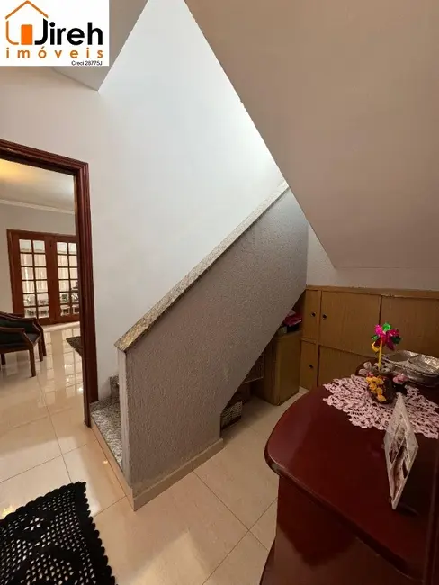 Foto 3 de Casa com 3 quartos à venda, 354m2 em Jardim Pedroso, Maua - SP