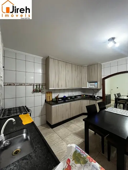 Foto 9 de Casa com 3 quartos à venda, 245m2 em Parque das Américas, Maua - SP