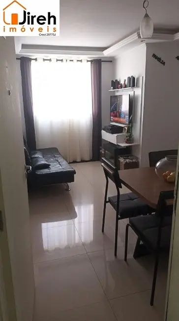 Foto 1 de Apartamento com 2 quartos à venda, 45m2 em Parque São Vicente, Maua - SP