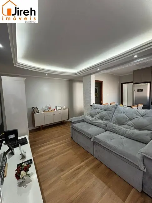 Foto 3 de Apartamento com 2 quartos à venda, 73m2 em Vila Assis Brasil, Maua - SP