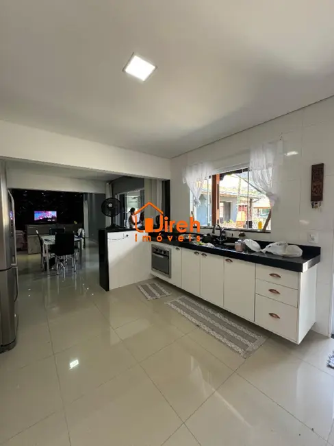Casa com 2 quartos à venda, 110m2 em Vila Falchi, Maua - SP - imagem 4 Foto 4 de Casa com 2 quartos à venda, 110m2 em Vila Falchi, Maua - SP