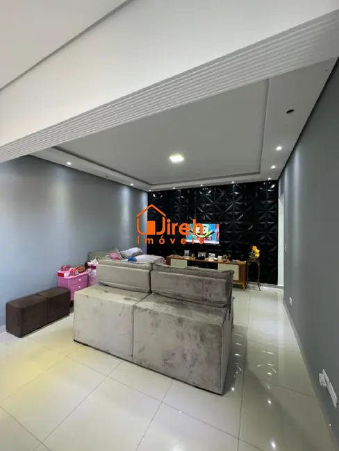 Casa com 2 quartos à venda, 110m2 em Vila Falchi, Maua - SP - imagem 1 Foto 1 de Casa com 2 quartos à venda, 110m2 em Vila Falchi, Maua - SP