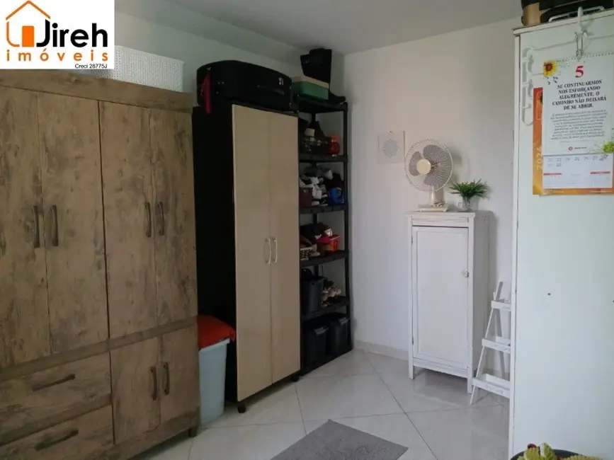 Apartamento com 3 quartos à venda, 56m2 em Parque São Vicente, Maua - SP - imagem 8 Foto 8 de Apartamento com 3 quartos à venda, 56m2 em Parque São Vicente, Maua - SP