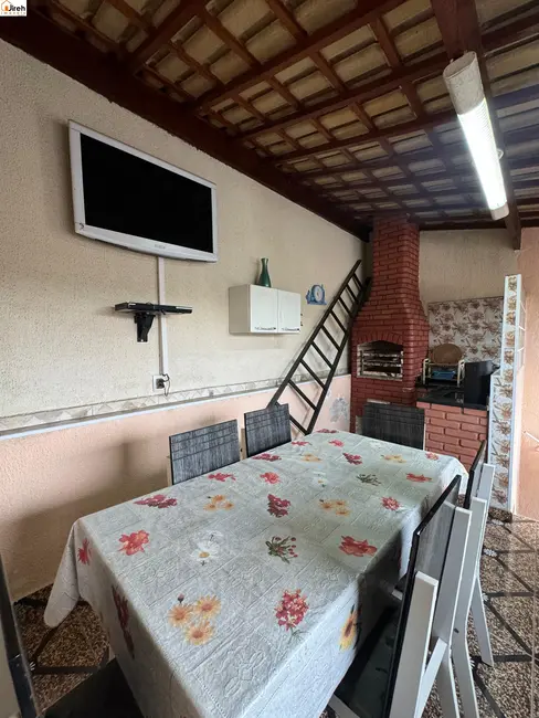 Foto 4 de Casa com 3 quartos à venda, 312m2 em Vila Nossa Senhora das Vitórias, Maua - SP