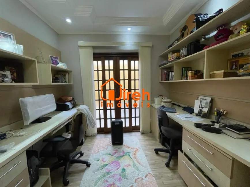 Foto 8 de Casa com 3 quartos à venda, 300m2 em Roncon, Ribeirao Pires - SP