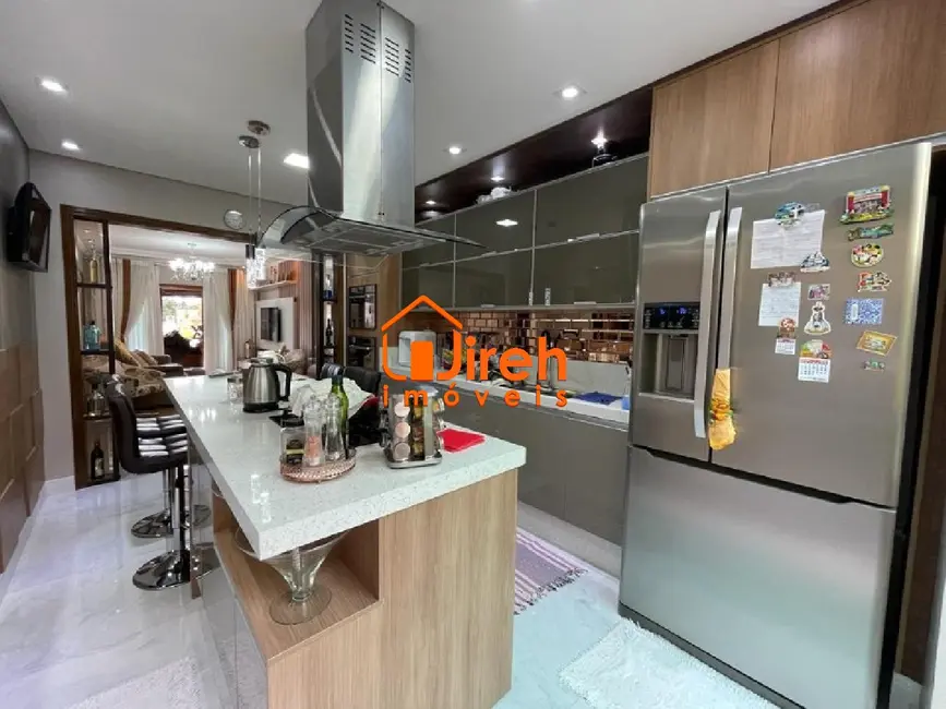 Foto 1 de Casa com 3 quartos à venda, 300m2 em Roncon, Ribeirao Pires - SP