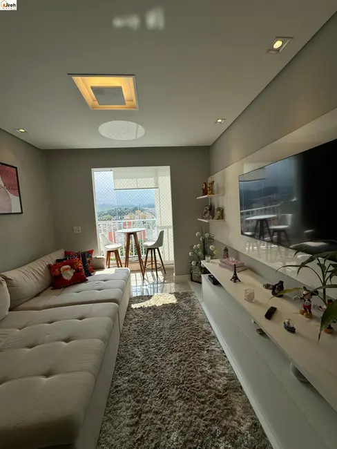 Foto 2 de Apartamento com 2 quartos à venda, 72m2 em Vila Assis Brasil, Maua - SP
