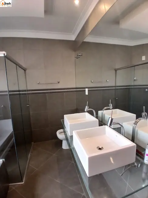 Foto 5 de Casa com 4 quartos à venda, 297m2 em Parque São Vicente, Maua - SP