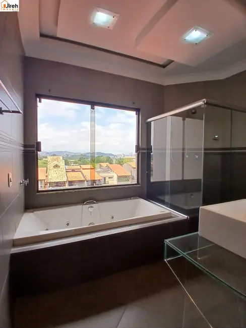 Foto 8 de Casa com 4 quartos à venda, 297m2 em Parque São Vicente, Maua - SP