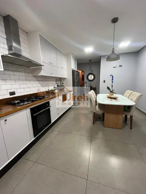 Foto 3 de Casa com 3 quartos à venda, 125m2 em Jardim Guapituba, Maua - SP
