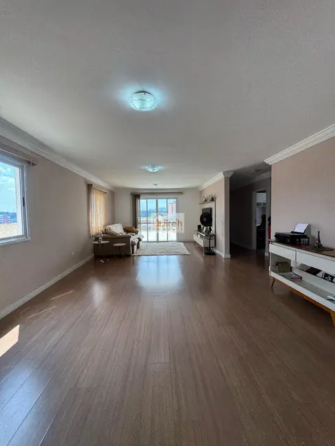 Apartamento com 3 quartos à venda, 183m2 em Jardim Pilar, Maua - SP - imagem 4 Foto 4 de Apartamento com 3 quartos à venda, 183m2 em Jardim Pilar, Maua - SP