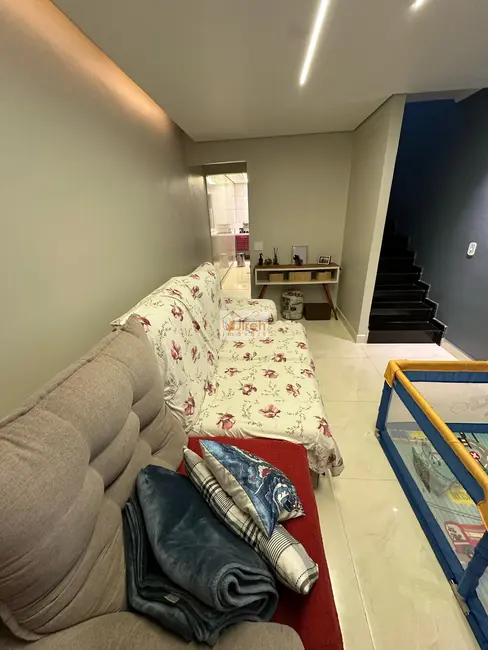 Foto 1 de Apartamento com 2 quartos à venda, 105m2 em Vila Assis Brasil, Maua - SP