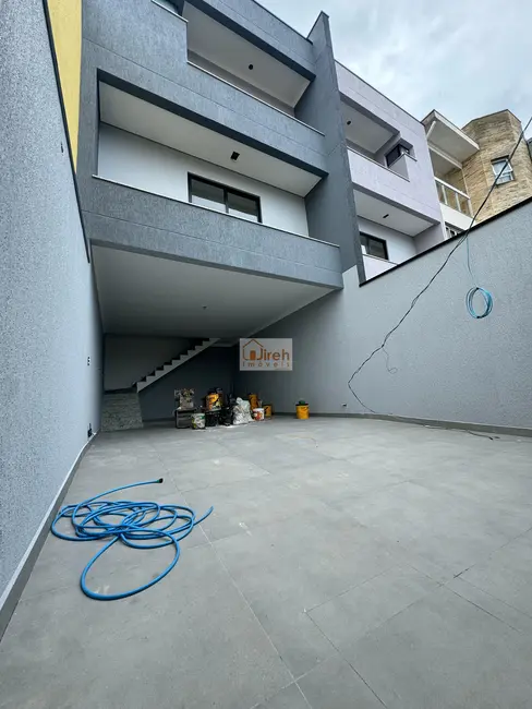 Foto 1 de Casa com 3 quartos à venda, 125m2 em Vila Nossa Senhora das Vitórias, Maua - SP