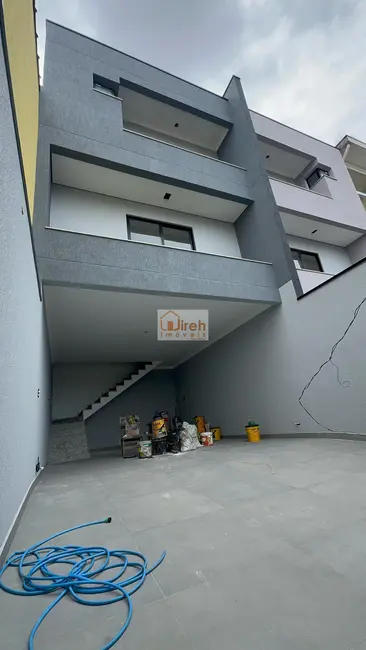 Foto 2 de Casa com 3 quartos à venda, 125m2 em Vila Nossa Senhora das Vitórias, Maua - SP