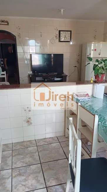 Casa com 3 quartos à venda, 149m2 em Parque São Vicente, Maua - SP - imagem 9 Foto 9 de Casa com 3 quartos à venda, 149m2 em Parque São Vicente, Maua - SP