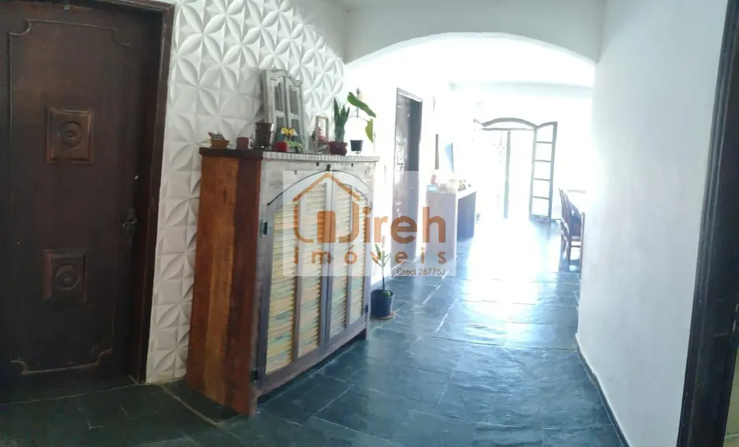 Chácara com 3 quartos à venda, 8000m2 em Somma, Ribeirao Pires - SP - imagem 6 Foto 6 de Chácara com 3 quartos à venda, 8000m2 em Somma, Ribeirao Pires - SP