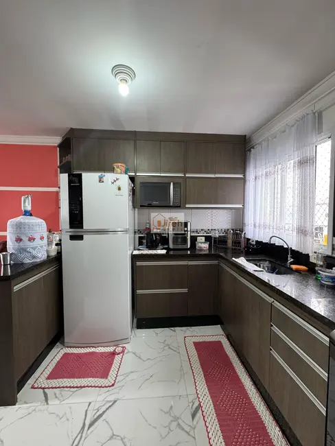 Apartamento com 3 quartos à venda, 66m2 em Parque São Vicente, Maua - SP - imagem 4 Foto 4 de Apartamento com 3 quartos à venda, 66m2 em Parque São Vicente, Maua - SP