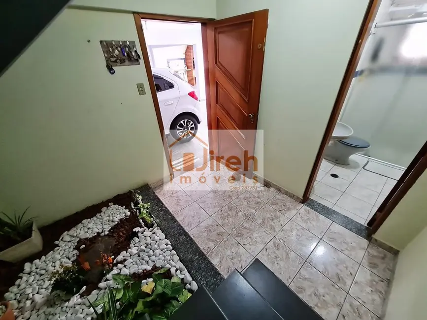 Foto 3 de Casa com 4 quartos à venda, 210m2 em Matriz, Maua - SP