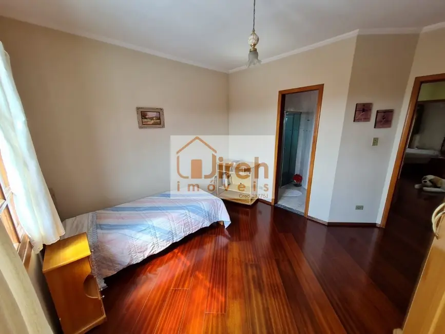 Foto 7 de Casa com 4 quartos à venda, 210m2 em Matriz, Maua - SP