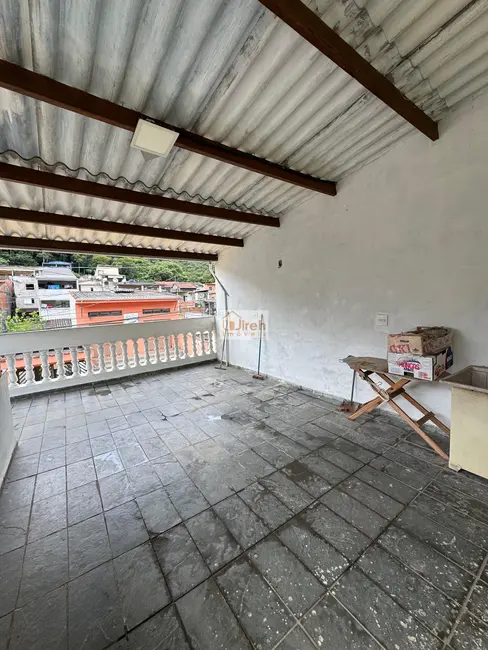 Casa com 4 quartos à venda, 150m2 em Represa, Ribeirao Pires - SP - imagem 3 Foto 3 de Casa com 4 quartos à venda, 150m2 em Represa, Ribeirao Pires - SP